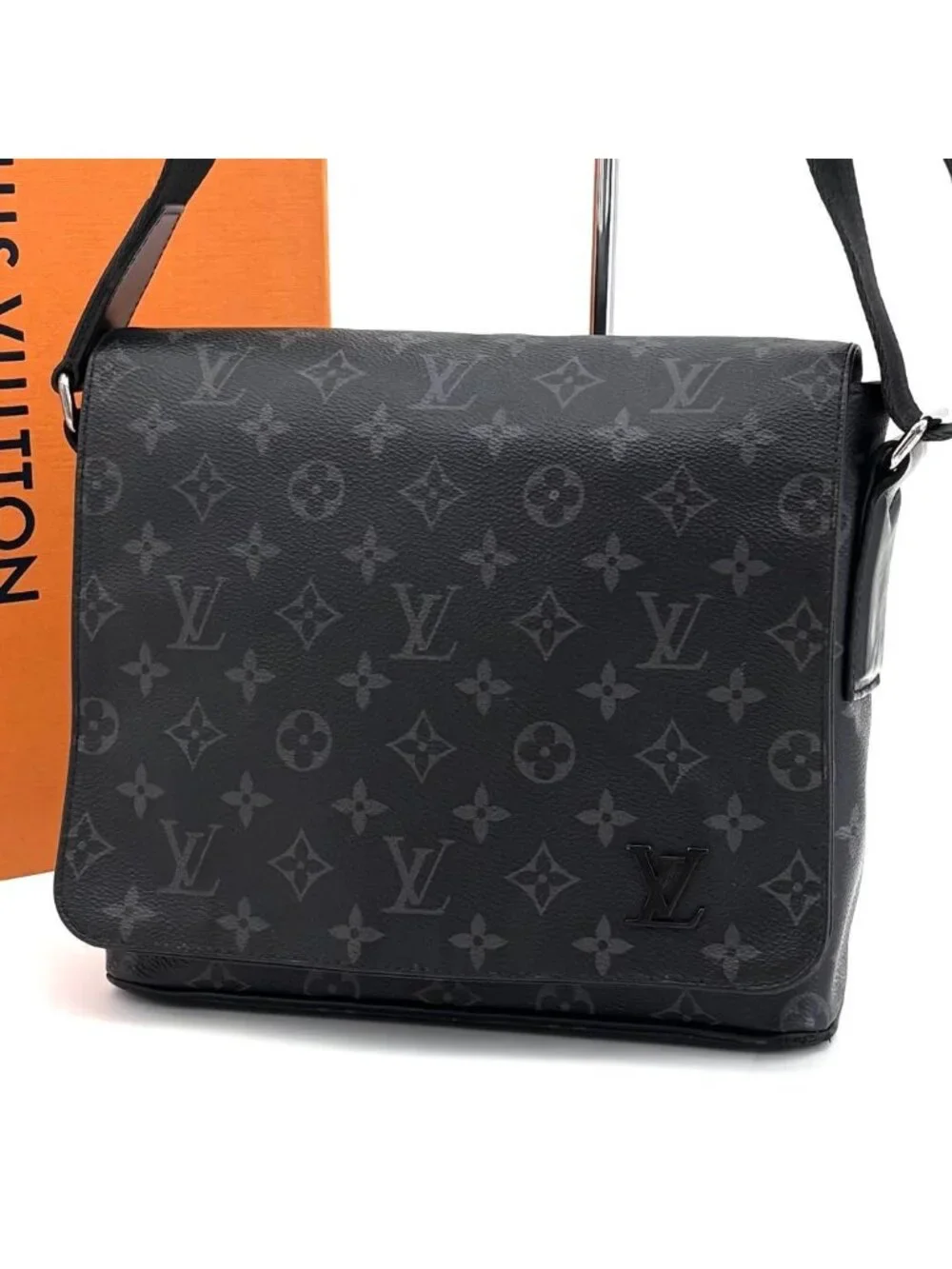Louis Vuitton District PM Shoulder Bag Monogram Eclipse